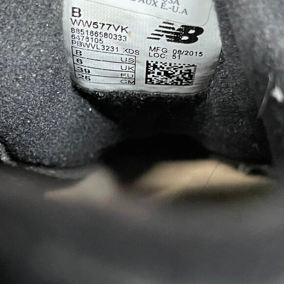 New Balance 577 women’s walking shoes in size 8 US (EU 39) - Picture 6 of 6